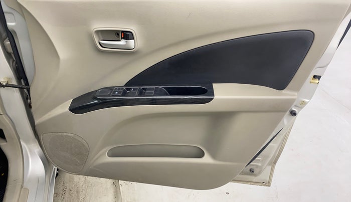 2014 Maruti Celerio VXI, Petrol, Manual, 75,637 km, Driver Side Door Panels Control