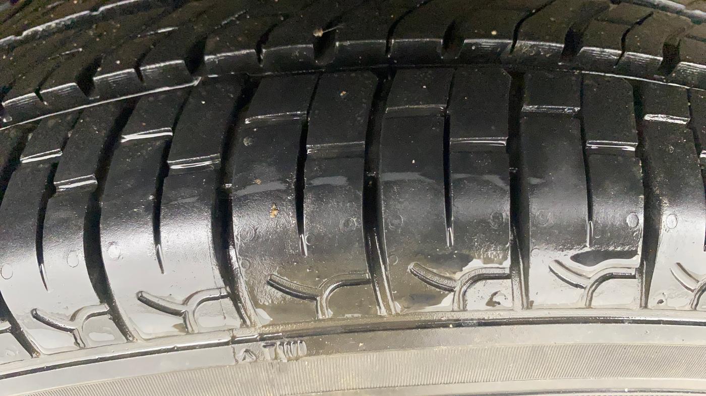 2014 Maruti Celerio VXI, Petrol, Manual, 75,637 km, Right Rear Tyre Tread