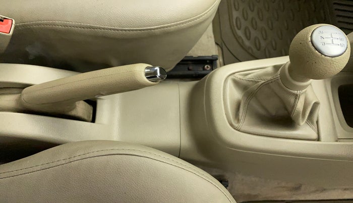 2012 Maruti Swift Dzire VXI, Petrol, Manual, 24,695 km, Gear Lever
