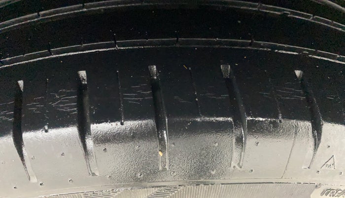 2019 Maruti Baleno ZETA PETROL 1.2, Petrol, Manual, 37,363 km, Left Rear Tyre Tread
