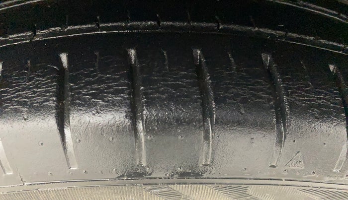 2019 Maruti Baleno ZETA PETROL 1.2, Petrol, Manual, 37,363 km, Right Front Tyre Tread