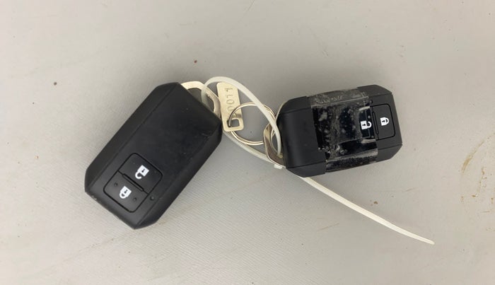 2019 Maruti Baleno ZETA PETROL 1.2, Petrol, Manual, 37,363 km, Key Close Up