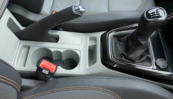 2021 Skoda KUSHAQ STYLE 1.5 TSI MT, Petrol, Manual, 8,360 km, Gear Lever