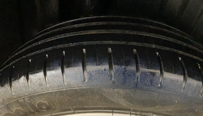 2022 Maruti Baleno ZETA 1.2 AGS, Petrol, Automatic, 54,513 km, Right Rear Tyre Tread