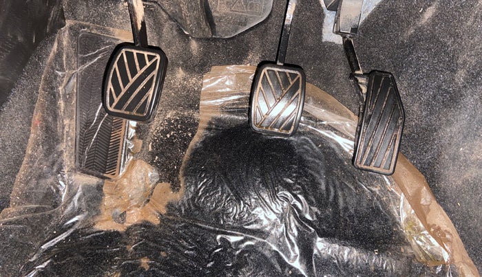 2023 Maruti Baleno SIGMA PETROL 1.2, Petrol, Manual, 6,222 km, Pedals