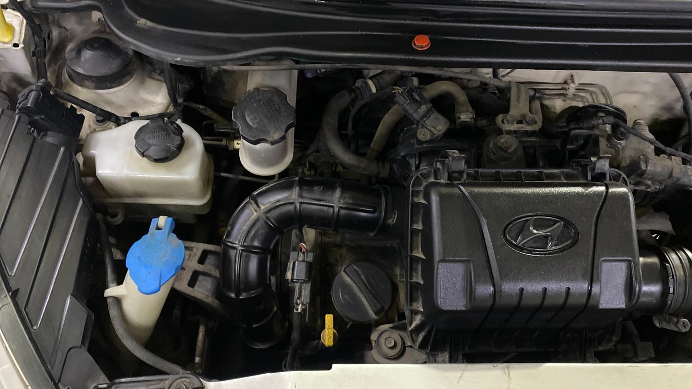 2015 Hyundai Eon ERA +, Petrol, Manual, 1,10,980 km, Engine View - Right