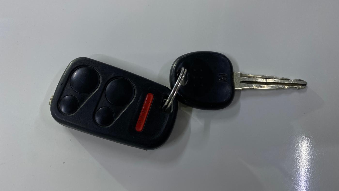 2015 Hyundai Eon ERA +, Petrol, Manual, 1,10,980 km, Key Close Up