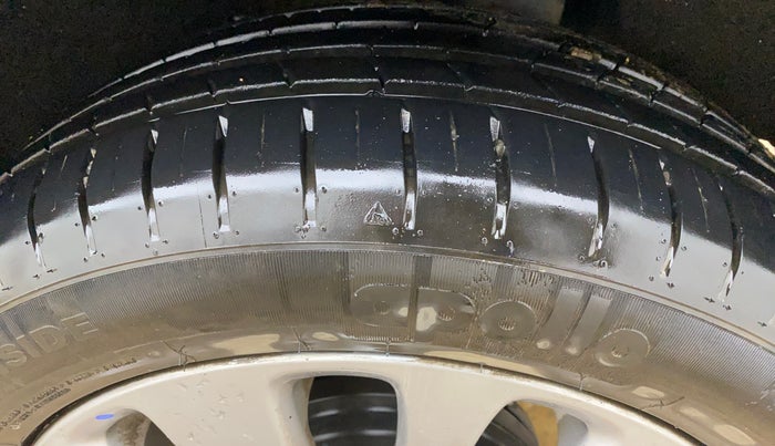 2019 Maruti Baleno ALPHA CVT PETROL 1.2, Petrol, Automatic, 75,860 km, Left Rear Tyre Tread