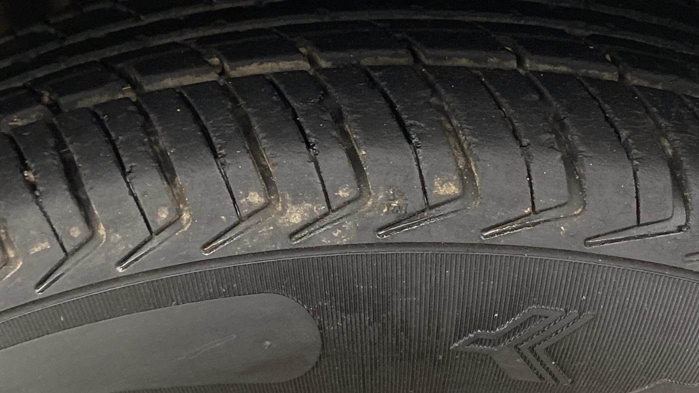 2016 Renault Kwid RXT 0.8, Petrol, Manual, 31,916 km, Right Front Tyre Tread