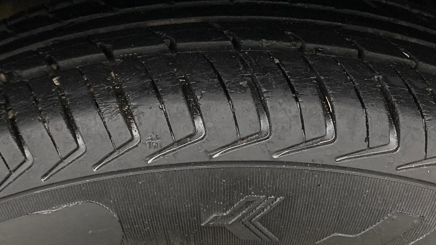2016 Renault Kwid RXT 0.8, Petrol, Manual, 31,916 km, Right Rear Tyre Tread