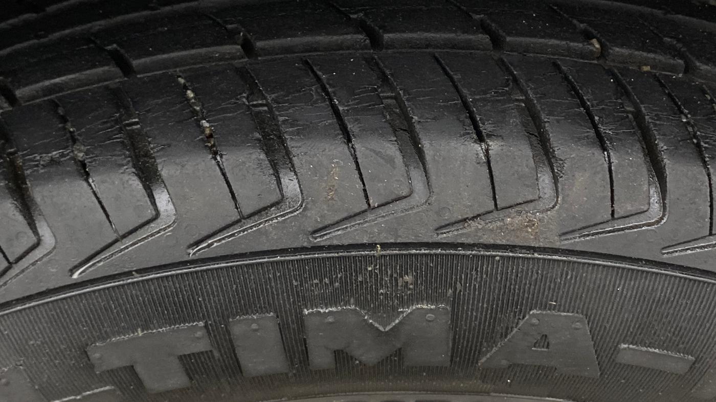 2016 Renault Kwid RXT 0.8, Petrol, Manual, 31,916 km, Left Rear Tyre Tread