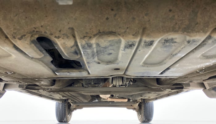 2016 Renault Duster RXL PETROL 104, Petrol, Manual, 21,336 km, Front Underbody