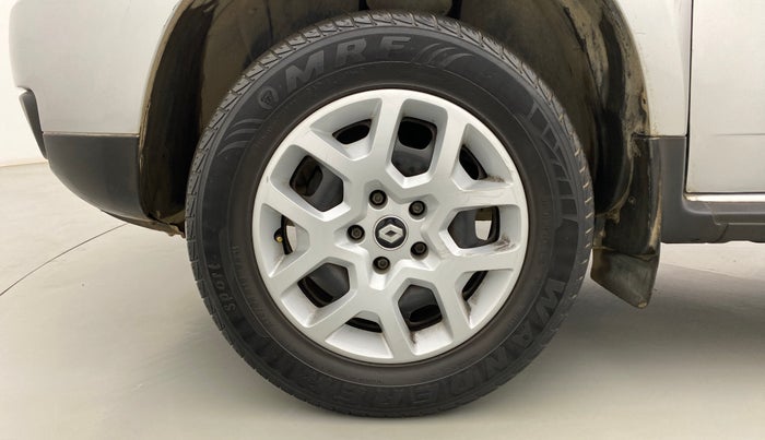 2016 Renault Duster RXL PETROL 104, Petrol, Manual, 21,336 km, Left Front Wheel