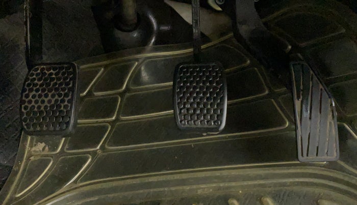 2019 Maruti Alto K10 LXI CNG, CNG, Manual, 32,094 km, Pedals