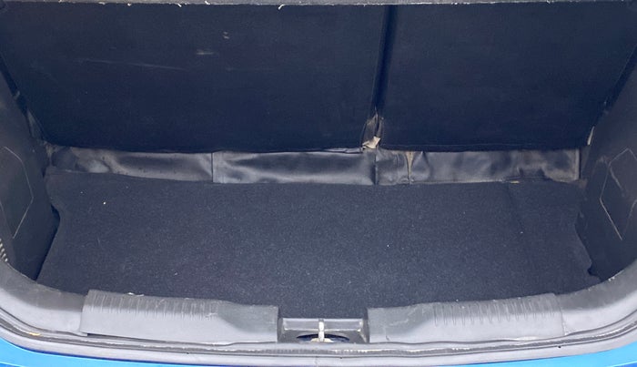 2017 Maruti IGNIS DELTA 1.2, Petrol, Manual, 74,019 km, Boot Inside