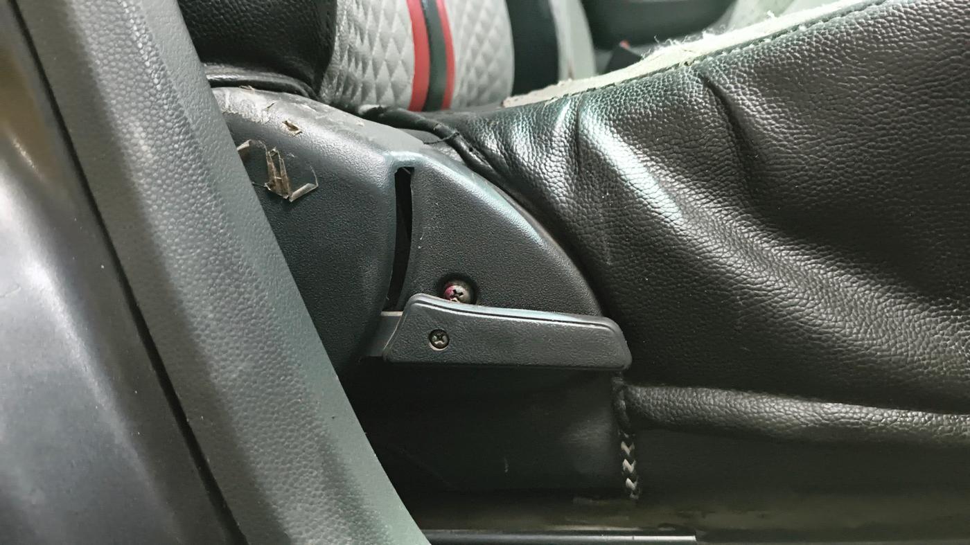 2018 Maruti Alto 800 LXI, CNG, Manual, 46,866 km, Driver Side Adjustment Panel