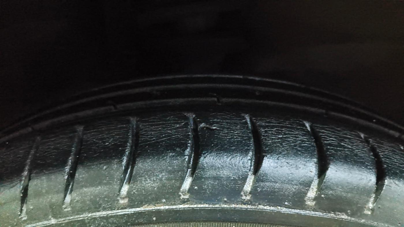 2018 Maruti Alto 800 LXI, CNG, Manual, 46,866 km, Right Front Tyre Tread