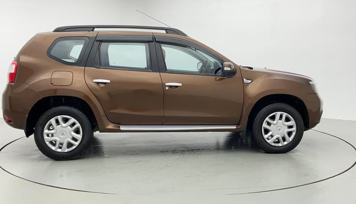 2017 Nissan Terrano XL P, Petrol, Manual, 62,882 km, Right Side View