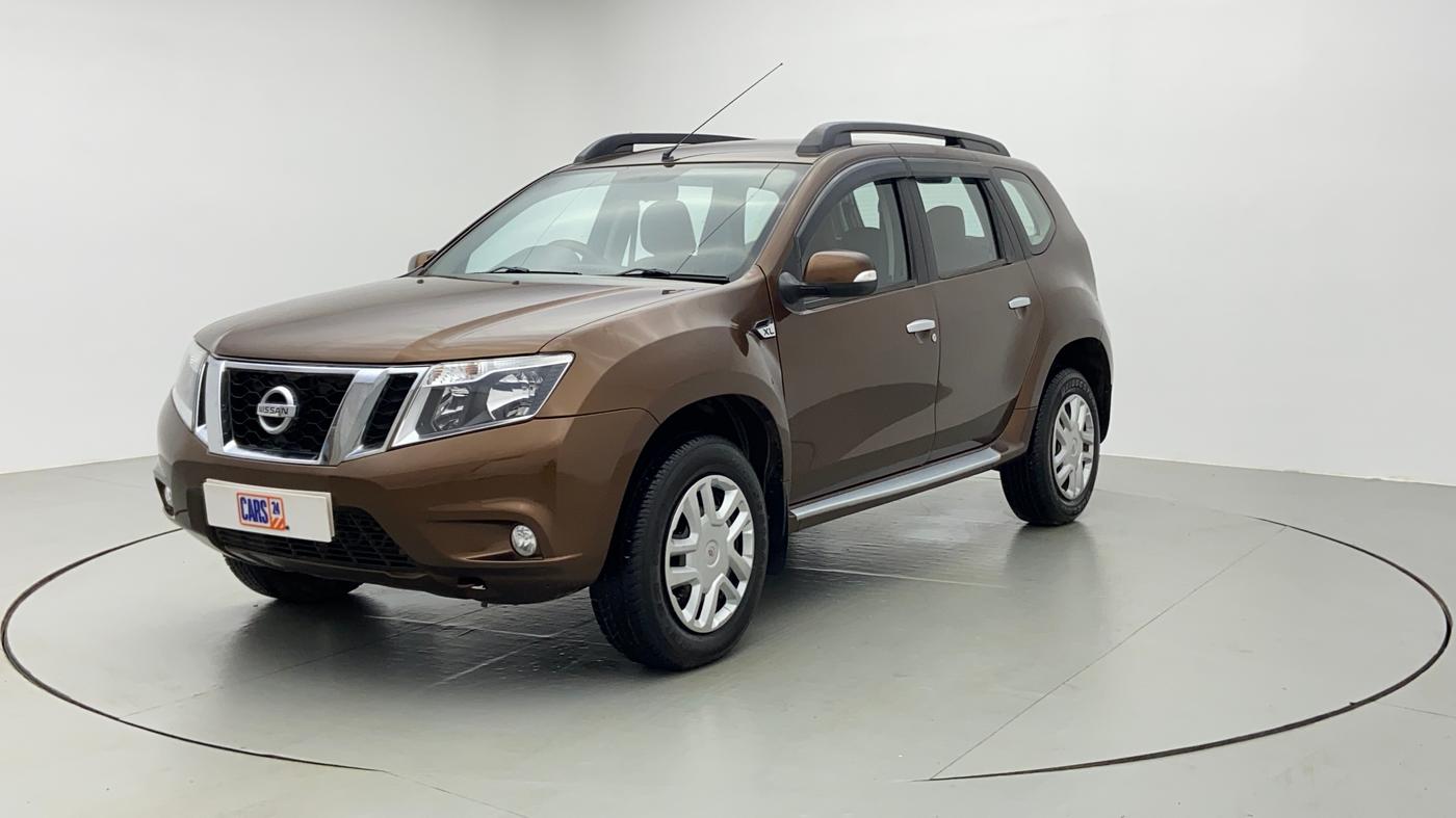 2017 Nissan Terrano XL P, Petrol, Manual, 62,882 km, Left Front Diagonal (45- Degree) View