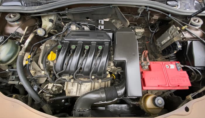 2017 Nissan Terrano XL P, Petrol, Manual, 62,882 km, Engine Bonet View