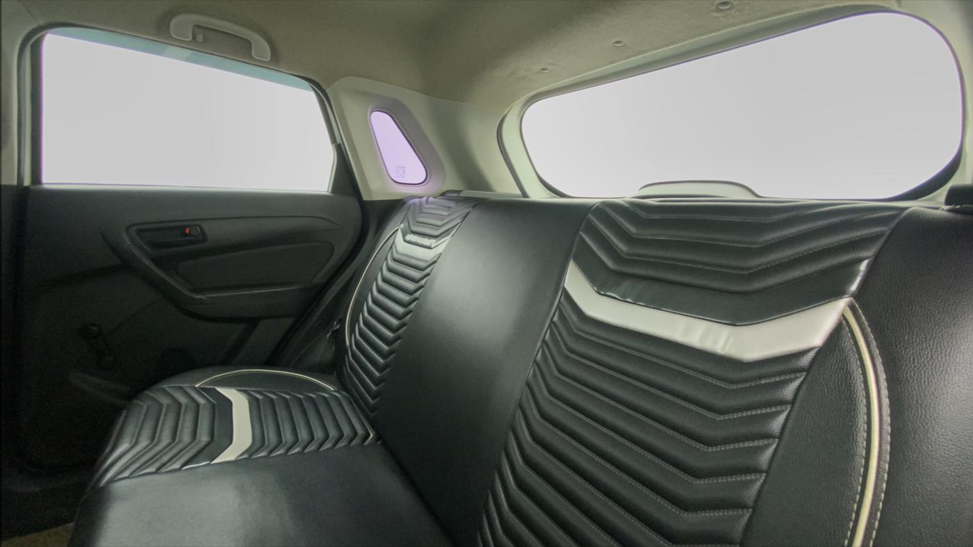 2018 Maruti Vitara Brezza LDI, Diesel, Manual, 54,883 km, Right Side Rear Door Cabin
