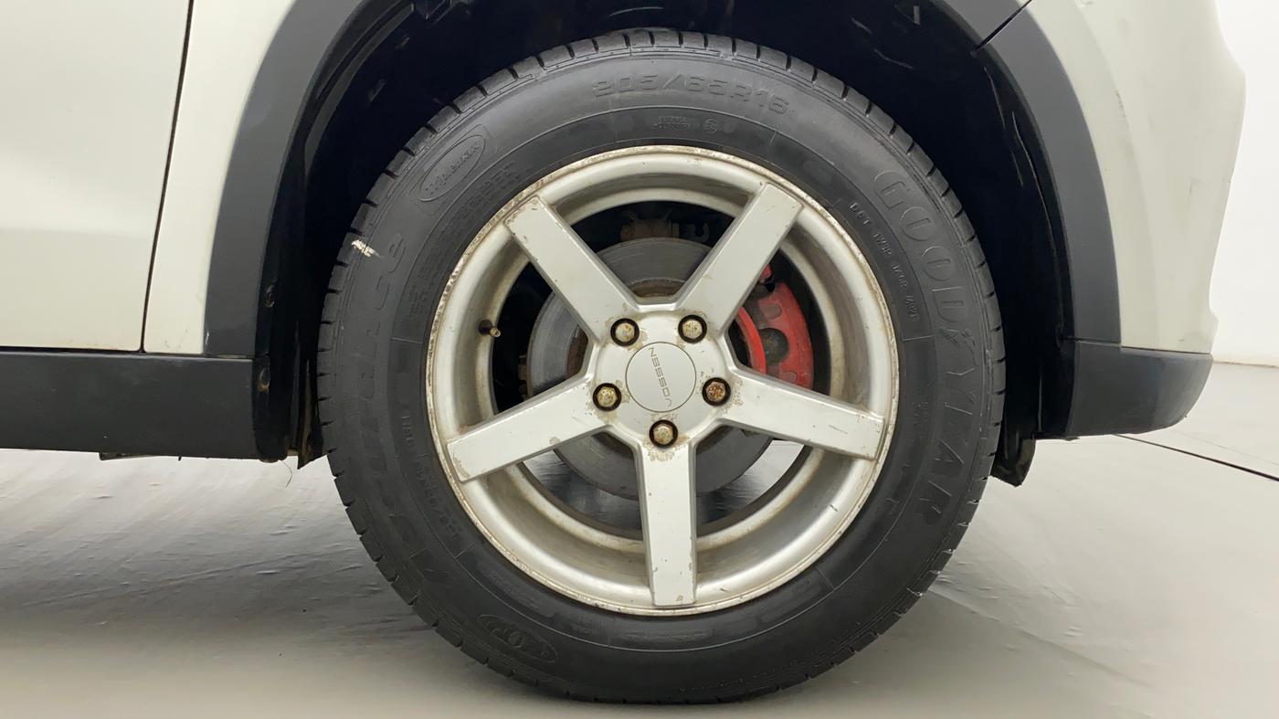 2018 Maruti Vitara Brezza LDI, Diesel, Manual, 54,883 km, Right Front Wheel