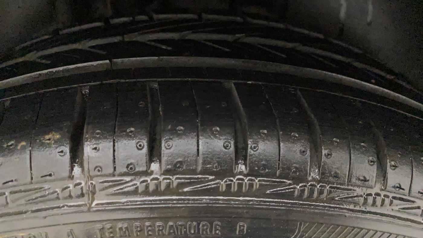 2015 Volkswagen Polo GT TSI AT, Petrol, Automatic, 64,042 km, Right Front Tyre Tread