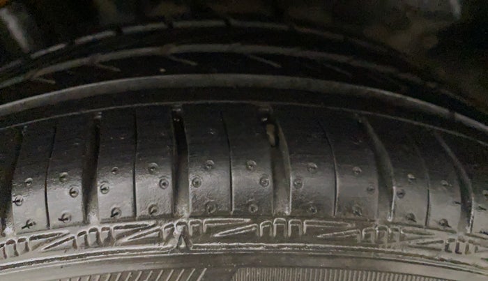 2015 Volkswagen Polo GT TSI AT, Petrol, Automatic, 64,042 km, Left Front Tyre Tread