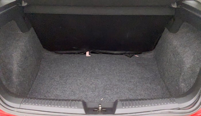 2015 Volkswagen Polo GT TSI AT, Petrol, Automatic, 64,042 km, Boot Inside