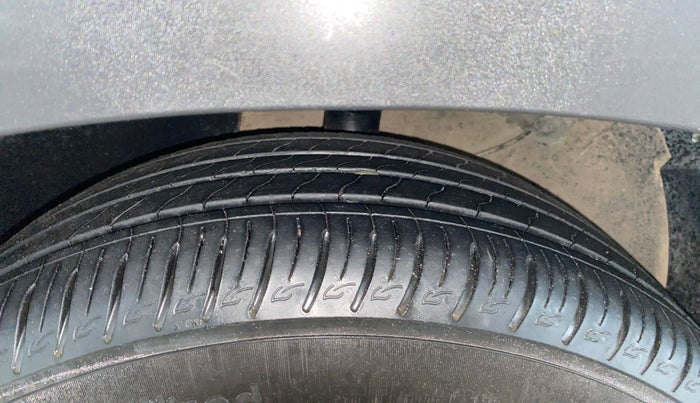 2023 KIA SONET HTX 1.5, Diesel, Manual, 22,230 km, Left Front Tyre Tread