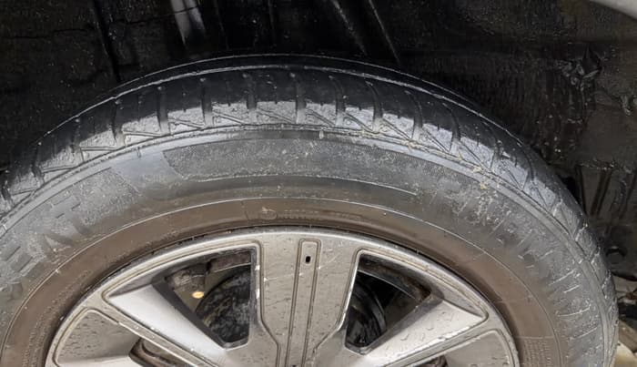 2020 Renault Kwid NEOTECH RXL 1.0 AMT, Petrol, Automatic, 76,971 km, Right Rear Tyre Tread