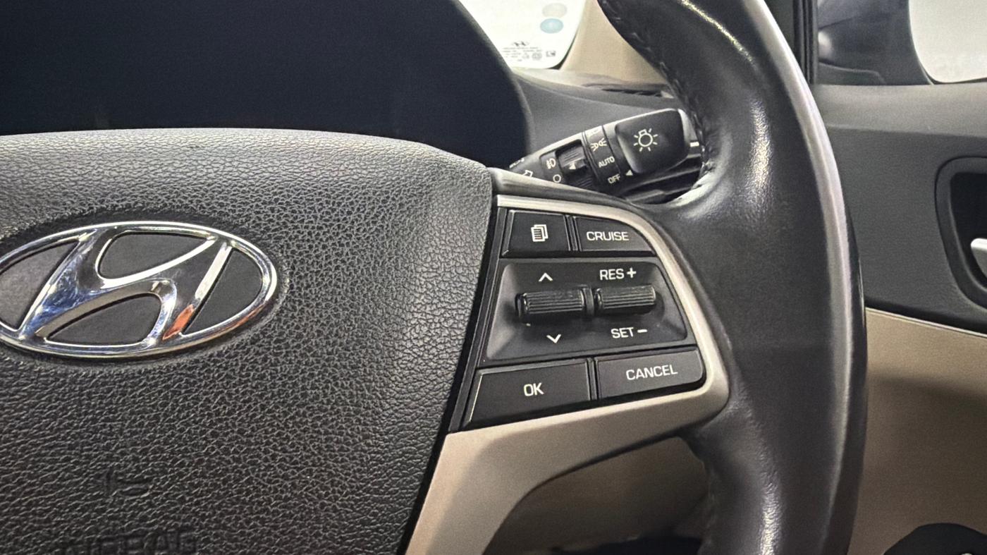 2017 Hyundai Verna 1.6 VTVT SX (O) AT, Petrol, Automatic, 36,476 km, Adaptive Cruise Control