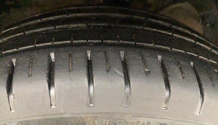 2023 Maruti Baleno ALPHA PETROL 1.2, Petrol, Manual, 25,591 km, Right Front Tyre Tread