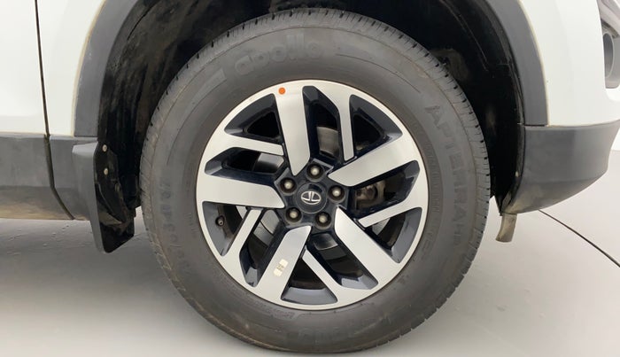 2021 Tata Harrier XZA PLUS 2.0L, Diesel, Automatic, 24,611 km, Right Front Wheel