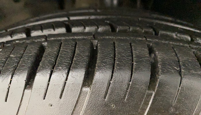 2021 Tata Harrier XZA PLUS 2.0L, Diesel, Automatic, 24,611 km, Right Front Tyre Tread
