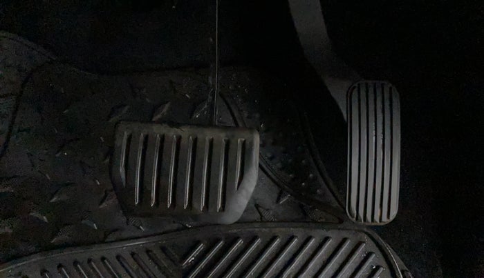 2021 Tata Harrier XZA PLUS 2.0L, Diesel, Automatic, 24,611 km, Pedals
