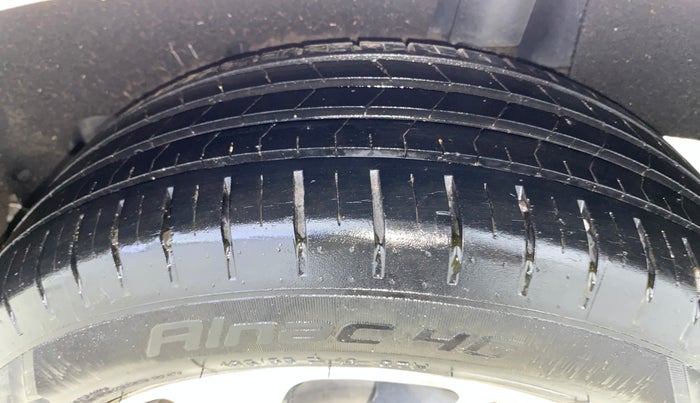 2020 Toyota Glanza G, Petrol, Manual, 52,706 km, Left Rear Tyre Tread