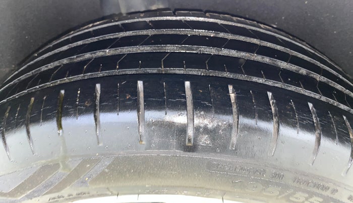 2020 Toyota Glanza G, Petrol, Manual, 52,706 km, Right Rear Tyre Tread