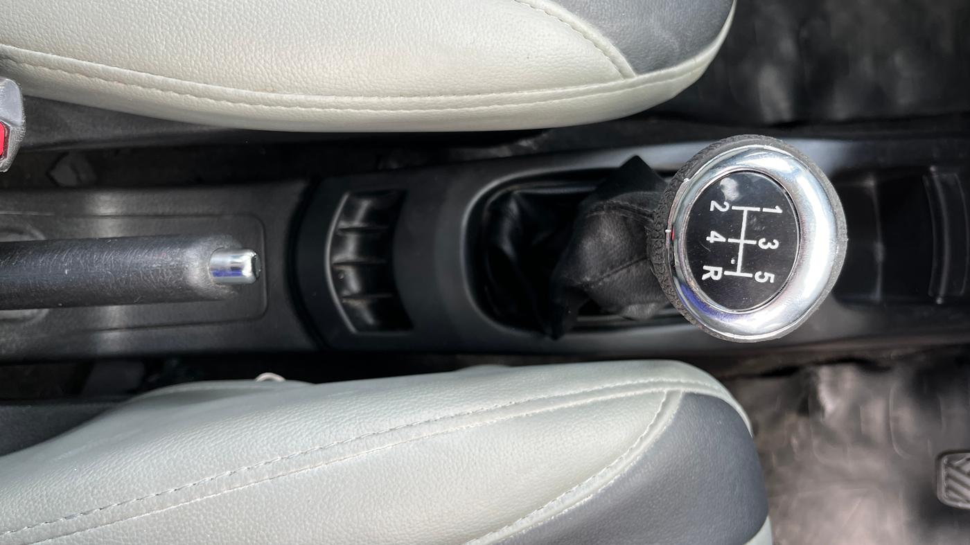 2014 Maruti Wagon R 1.0 VXI, Petrol, Manual, 19,005 km, Gear Lever
