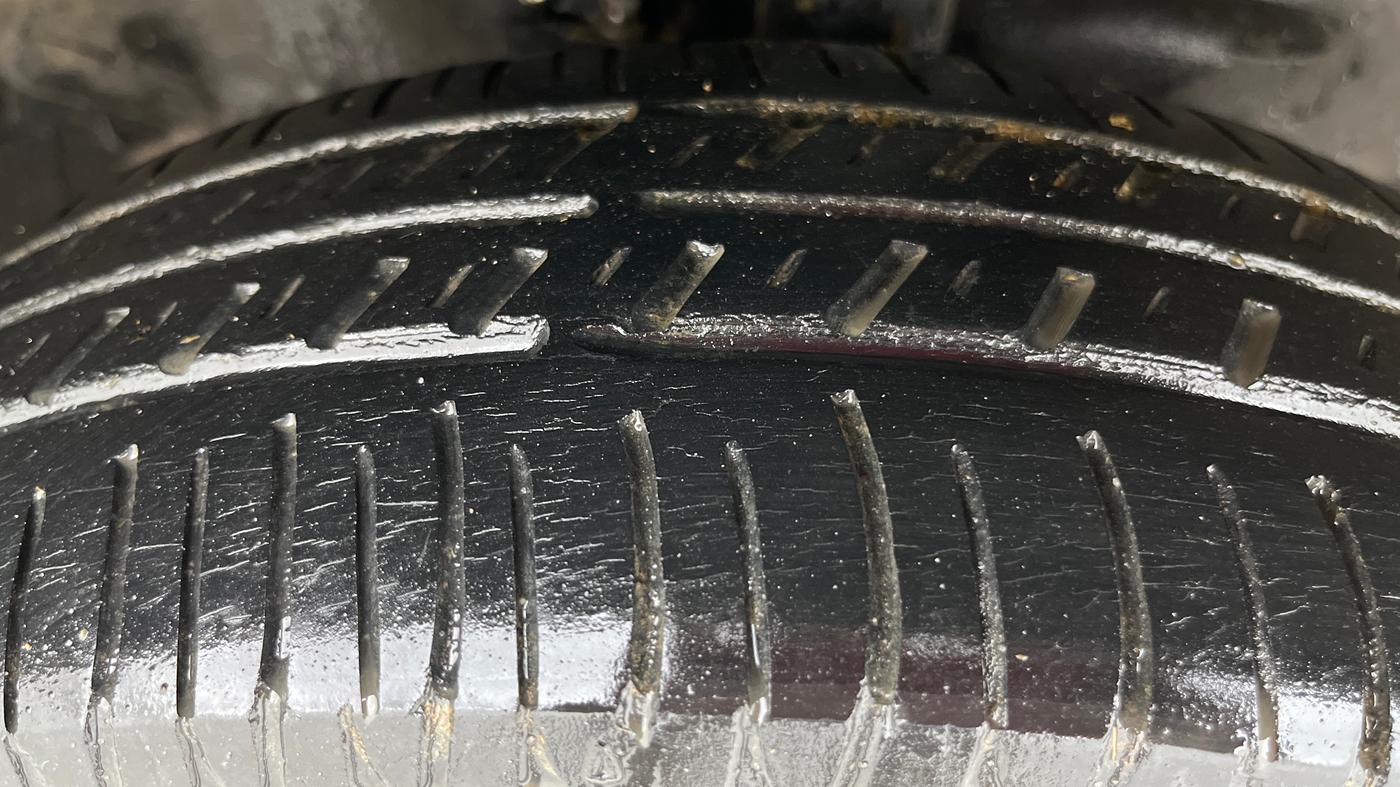 2014 Maruti Wagon R 1.0 VXI, Petrol, Manual, 19,005 km, Right Front Tyre Tread