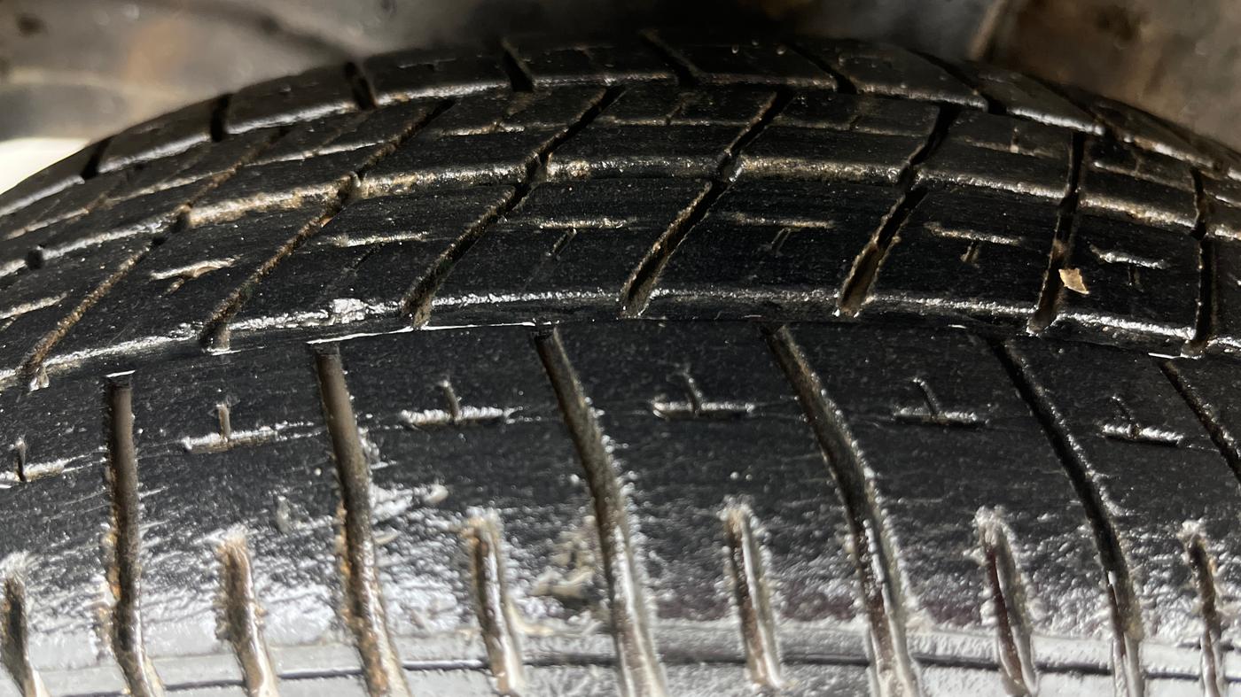 2014 Maruti Wagon R 1.0 VXI, Petrol, Manual, 19,005 km, Left Front Tyre Tread
