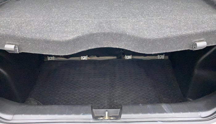 2017 Maruti Baleno DELTA CVT PETROL 1.2, Petrol, Automatic, 39,809 km, Boot Inside