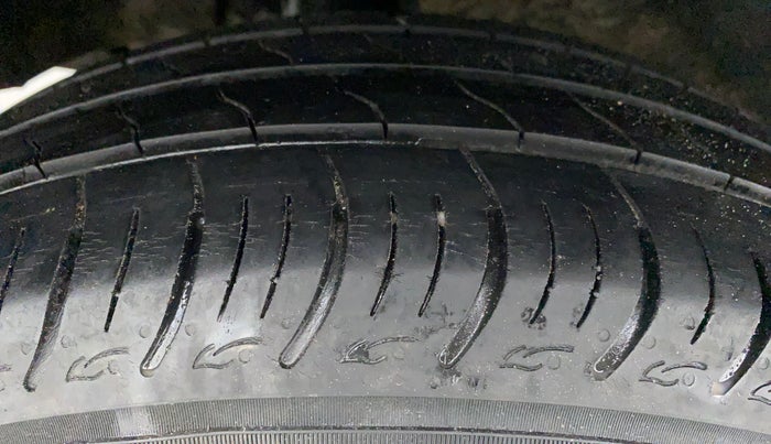 2019 Maruti Baleno SIGMA PETROL 1.2, Petrol, Manual, 38,151 km, Right Rear Tyre Tread