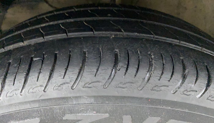 2019 Maruti Baleno SIGMA PETROL 1.2, Petrol, Manual, 38,151 km, Left Front Tyre Tread
