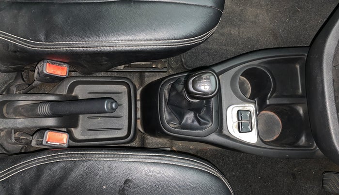 2017 Datsun Redi Go T (O), Petrol, Manual, 77,322 km, Gear Lever