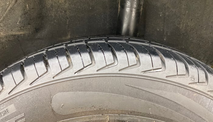 2017 Datsun Redi Go T (O), Petrol, Manual, 77,322 km, Left Rear Tyre Tread