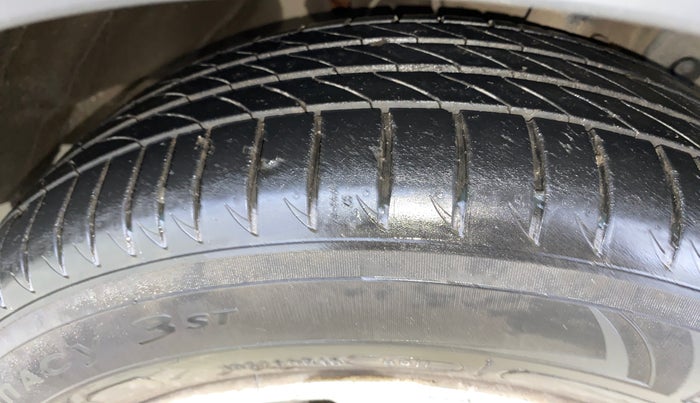 2017 Honda WR-V 1.2L I-VTEC VX MT, Petrol, Manual, 63,978 km, Right Front Tyre Tread