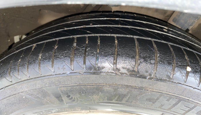 2017 Honda WR-V 1.2L I-VTEC VX MT, Petrol, Manual, 63,978 km, Left Rear Tyre Tread