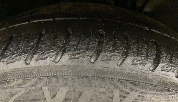 2021 Tata ALTROZ XZ PLUS I-TURBO PETROL DARK EDITION, Petrol, Manual, 66,208 km, Right Front Tyre Tread