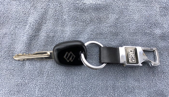 2020 Maruti Swift LXI D, Petrol, Manual, 18,189 km, Key Close Up